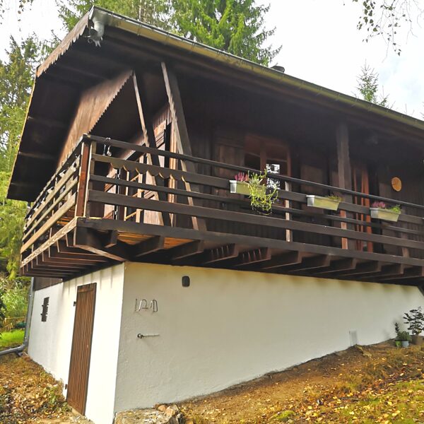 Un chalet niché dans la nature
